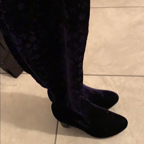 Shoes - Picture 3 of 3